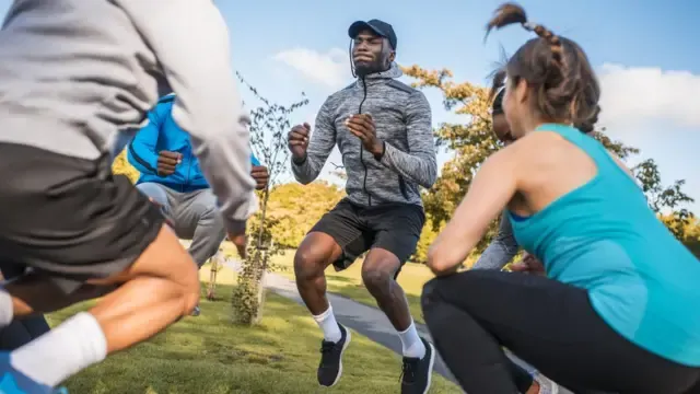 ¿Cuál es el mejor deporte para mantenerse en forma? Descubre el más efectivo para tu cuerpo y mente